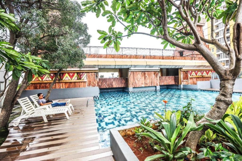 Great Western Hotel & Resort Serpong - Tangerang Exterior photo